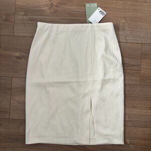Brand new H&M Cream White Pencil Skirt with Front Slit